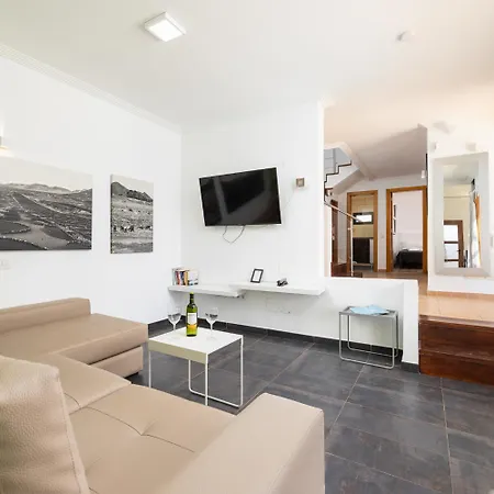 Dacil بلايا بلانكا